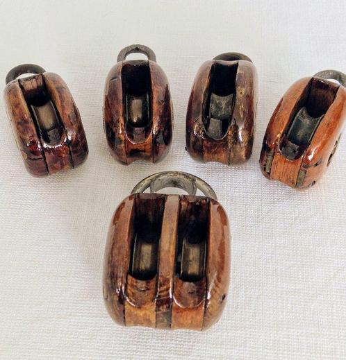 Ship’s pulley, Katrollen / blokken (5) - Hout, IJzer,, Antiek en Kunst, Curiosa en Brocante