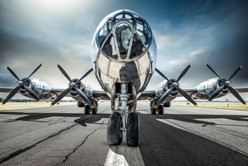 Glasschilderij B29 Superfortress 80x120cm beschikbaar voor biedingen