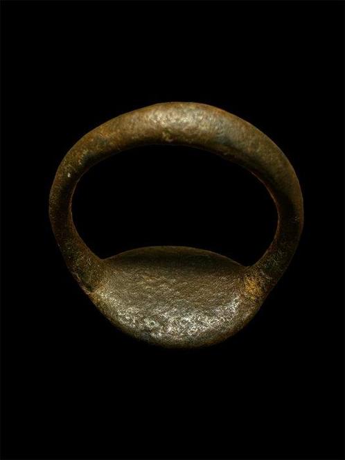 Oud-Grieks Brons Ring met amulet, Sieraden, Tassen en Uiterlijk, Antieke sieraden