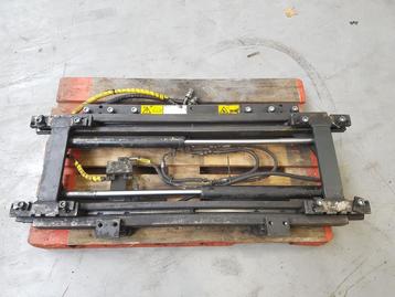 Diverse FEM2 vorkverstellers voor 2000 / 2500kg heftrucks beschikbaar voor biedingen