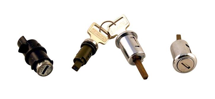 Volvo Slot set 240+260(set 4st) 2xportier-1x koffer-1xhandsc, Auto-onderdelen, Carrosserie en Plaatwerk, Nieuw, Volvo, Verzenden