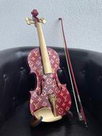 J.R Custom Made - Louis Vuitton Violin - Baccarat Rouge &, Antiek en Kunst