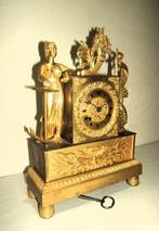 Empire Pendule - Antiek - Verguld brons - 1820, Antiek en Kunst