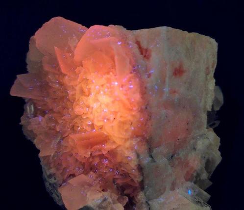 Sphaleriet Pyriet Kwarts Kalksteen Kristallen op matrix -, Verzamelen, Mineralen en Fossielen