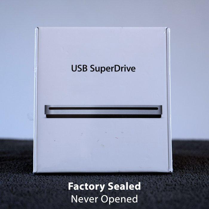 Apple USB Drive A1379 (2012) – Factory Sealed • Never Opened, Spelcomputers en Games, Spelcomputers | Overige Accessoires