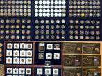 Wereld. Lot de 260 monnaies du monde dont 10 en argent et 5
