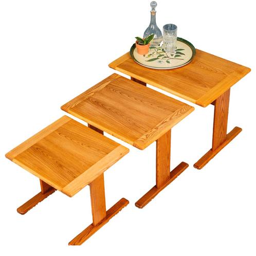Nest Of Tables | Vintage |  2803, Huis en Inrichting, Tafels | Salontafels, Zo goed als nieuw, Overige houtsoorten, Ophalen of Verzenden