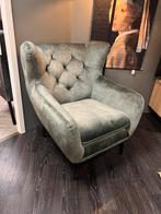 Nieuwe fauteuil Bomba in stof dark green van 599.- nu 295.-, Huis en Inrichting, Nieuw, Stof, Verzenden