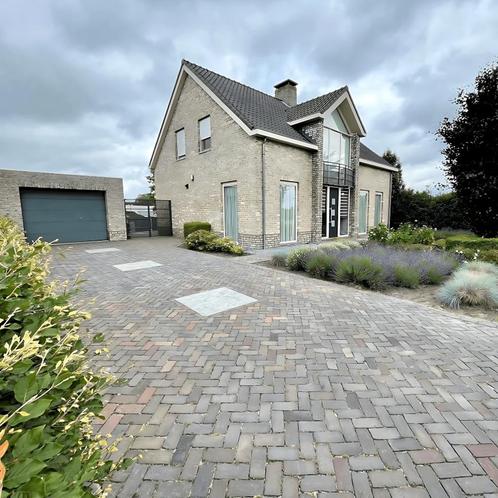 Ruime eengezinswoning met tuin en gestoffeerd, Huizen en Kamers, Huizen te koop