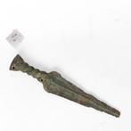 Oud-Chinees, Han-dynastie Brons Zeldzame dolk met gedraaide, Antiek en Kunst