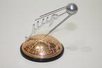 Sovjetruimte-souvenir - De eerste aardse satelliet, Antiek en Kunst