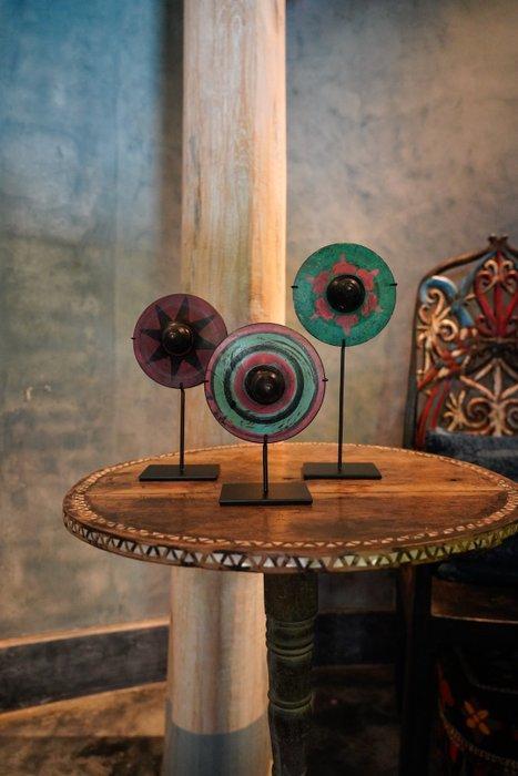 NO RESERVE PRICE - Spinning tops (3) - Gasing - Draaitol -, Antiek en Kunst, Kunst | Designobjecten
