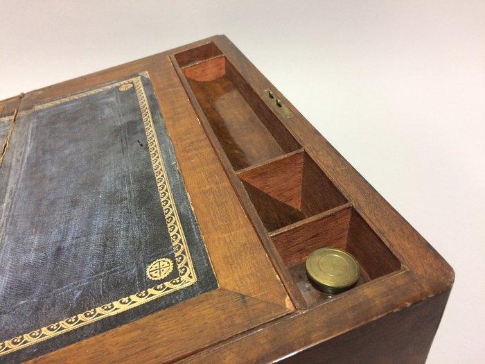 Schrijftafel - Wortelnotenhout, Antiek en Kunst, Curiosa en Brocante