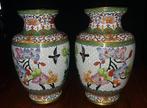 Vaas - Steengoed en metaal met cloisonné-bewerking - China -, Antiek en Kunst