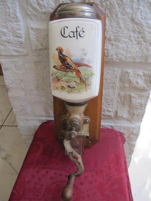 Koffiemolen (2) - Glas, Hout, Keramiek, Metaal, Antiek en Kunst, Antiek | Keukenbenodigdheden