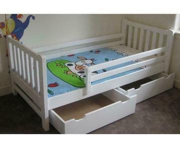 KINDERBED TIM 90x200 in dekkend wit + bodem + laden + bedhek beschikbaar voor biedingen