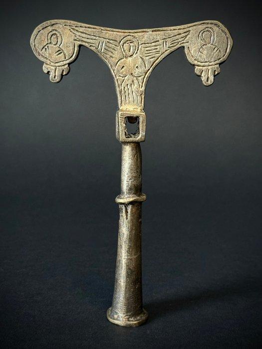 Uniek Koptisch handvat van een processiestaf - Legering,, Antiek en Kunst, Antiek | Boeken en Bijbels