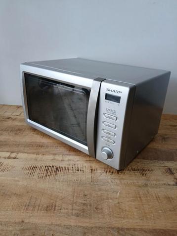 Sharp R-239 magnetron, zilverkleur, 46 x 38 x 27,5 cm beschikbaar voor biedingen