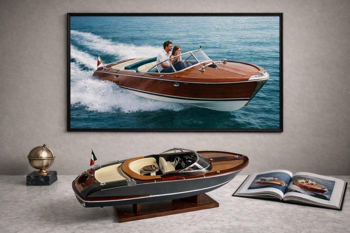 Riva RIVA version Aquariva 67 cm Luxe en bois 1:12 -, Hobby en Vrije tijd, Modelauto's | 1:5 tot 1:12