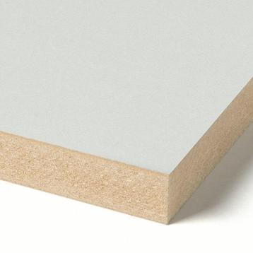 MDF gegrond 18mm 122x244cm beschikbaar voor biedingen