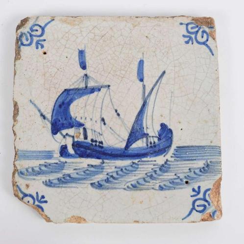 Tegel met spiegeljacht, Antiek en Kunst, Antiek | Wandborden en Tegels, Ophalen
