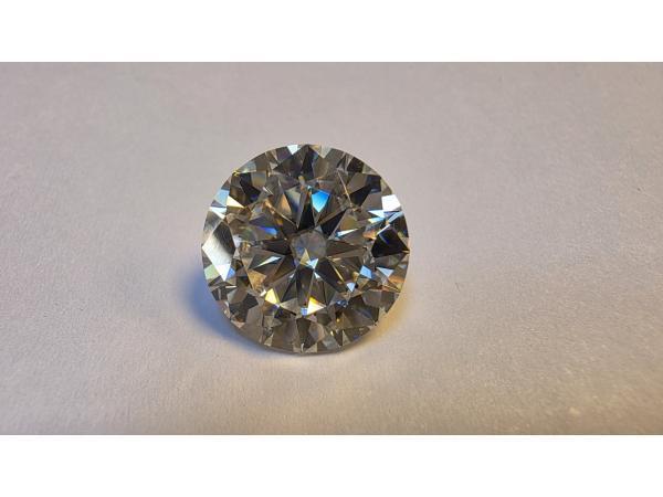 Veiling - Moissanite briljant 10.00 crt ( GRA gecertificeerd, Sieraden, Tassen en Uiterlijk, Edelstenen
