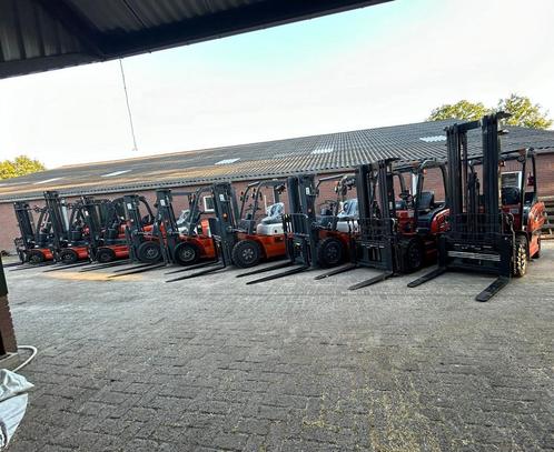 Heftruck huren? voordelig en snel leverbaar!, Zakelijke goederen, Machines en Bouw | Heftrucks en Intern transport, Heftruck