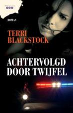 Achtervolgd door twijfel 9789029719773 Terri Blackstock, Boeken, Romans, Verzenden, Gelezen, Terri Blackstock