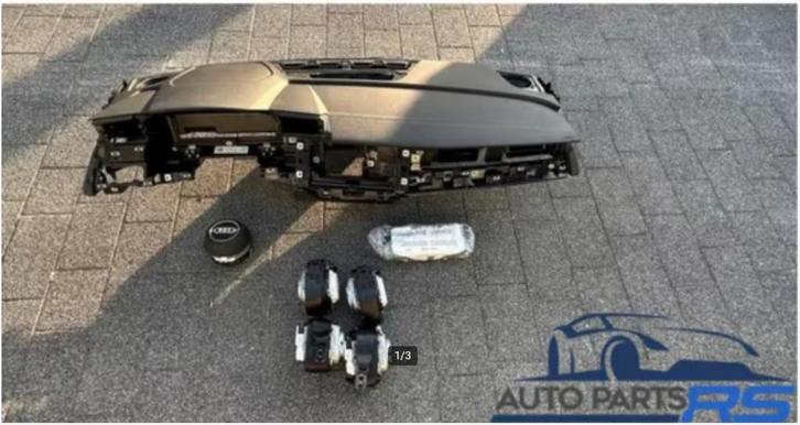 Dashboard + Airbags+ Veiligheidsgordels AUDI A3 8Y 2020 2021, Auto-onderdelen, Dashboard en Schakelaars, Nieuw, Audi, Verzenden