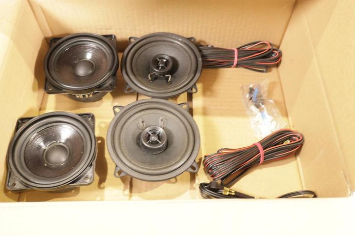 BMW 3 Serie E30 E36 Touring OEM Speaker set NIEUW!, Auto diversen, Autospeakers, Gebruikt, Ophalen of Verzenden