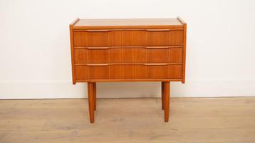 Vintage ladekast | 3 lades | Nachtkastje