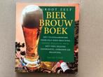 Groot Zelf Bierbrouw Boek - Geheel Herziene Druk, Ophalen of Verzenden, Gelezen