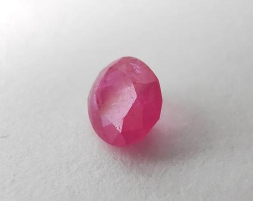 Zonder Minimumprijs - 1 pcs Saffier - 0.89 ct - Antwerp, Sieraden, Tassen en Uiterlijk, Edelstenen