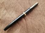 Vintage PILOT Fountain Pen — Black Resin with Gold Trim,, Verzamelen, Pennenverzamelingen, Nieuw