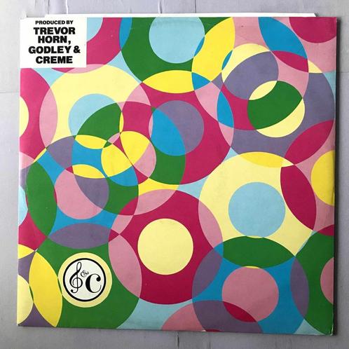 Godley & Creme – Cry (Extended Version) / Love Bombs (1..., Cd's en Dvd's, Vinyl Singles, Verzenden