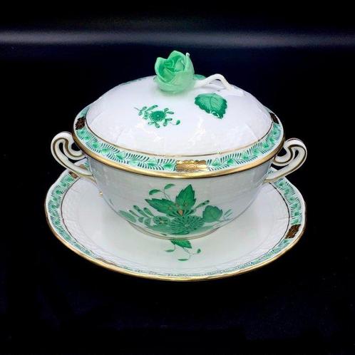 Herend - Exquisite Soup Cup with Rose Knob Lid and Saucer (3, Antiek en Kunst, Antiek | Meubels | Tafels