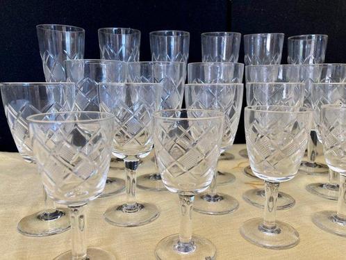 Drinkservies (24) - Glas, Antiek en Kunst, Antiek | Meubels | Tafels