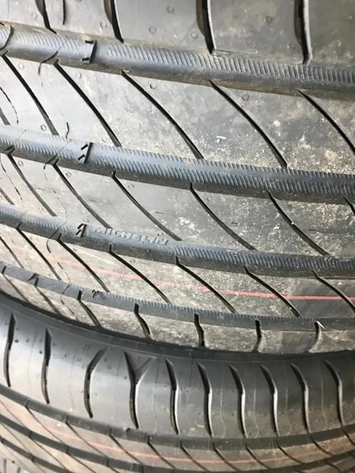 “195 55 16 michelin. Demo. Puntjes zitten er nog op”, Auto-onderdelen, Banden en Velgen, 16 inch, Zomerbanden, 195 mm, Personenwagen