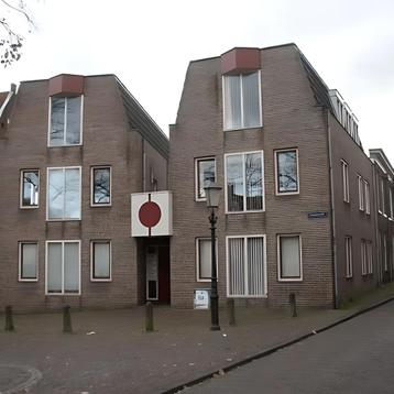 Tweekamerwoning met lange termijn huur in stadskern beschikbaar voor biedingen