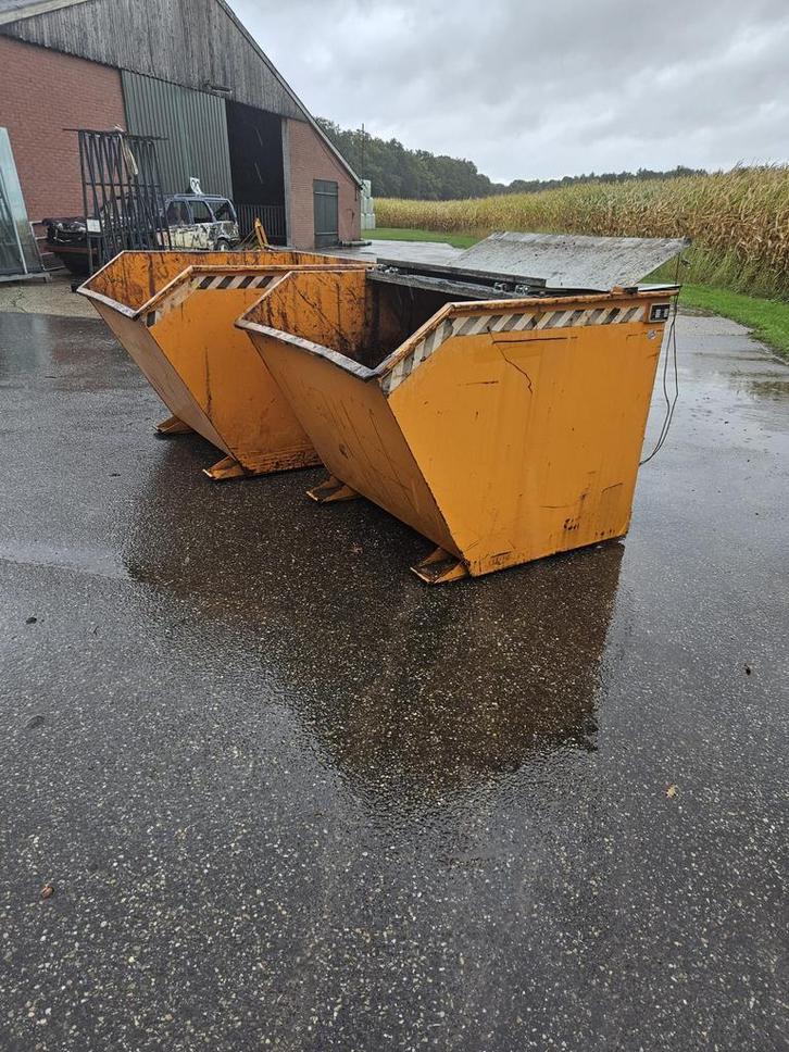 Kiepbak kantelbak spanenbak heftruck 1500 liter, Zakelijke goederen, Machines en Bouw | Heftrucks en Intern transport, Voorzetapparatuur