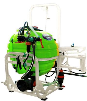 Veldspuit Spuitmachine agrarisch spuit* gewas* sproei* beschikbaar voor biedingen