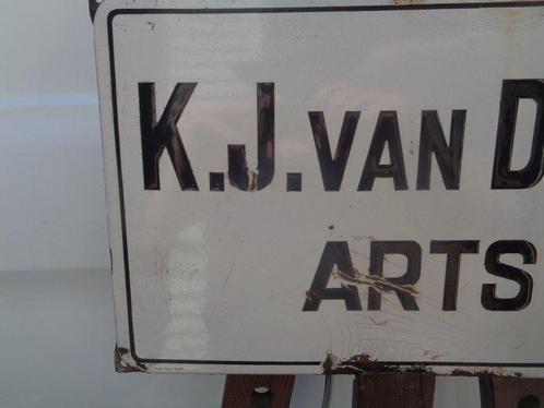 K.J.Vandeen Arts - Emaille plaat - Emaille, Antiek en Kunst, Antiek | Wandborden en Tegels