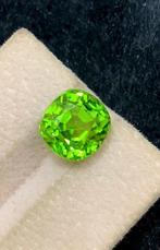 Zonder Minimumprijs - 1 pcs Geel, Groen Olivijn - 7.02 ct -, Sieraden, Tassen en Uiterlijk, Edelstenen, Nieuw