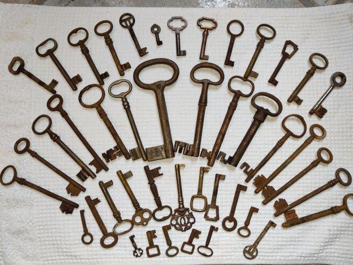 Sleutel (46) - Verzameling oude sleutels, Antiek en Kunst, Antiek | Overige Antiek