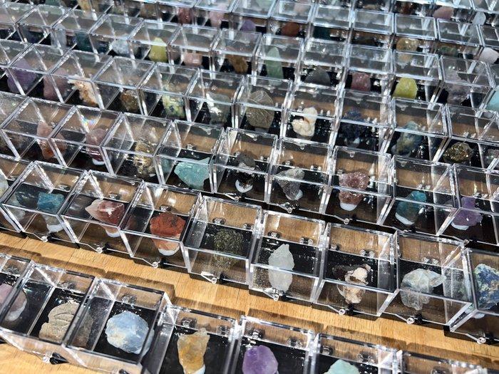 Exclusieve collectie van 174 wereldwijde mineralen Ideaal, Verzamelen, Mineralen en Fossielen