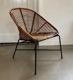 Stoel - wicker, bamboo, iron - Een rotanstoel in mid-century