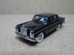 Praline, Revell 1:87 - Modelauto (22) - Mercedes-Benz 220, Hobby en Vrije tijd, Modelauto's | 1:5 tot 1:12, Nieuw