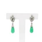 Witgoud oorbellen met jade en diamanten | 0,12 ct.