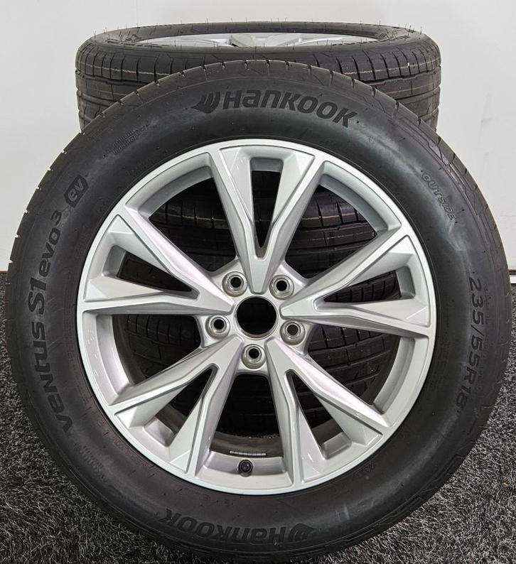 Zomerset | 18 inch 5 Dubbel-Arm | Q3 | Audi | Origineel, Auto-onderdelen, Banden en Velgen, 18 inch, Zomerbanden, 235 mm, Personenwagen