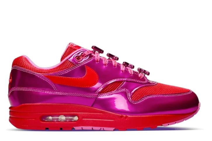 Nike Air Max 1 Valentines Day Playful Pink • 44, Kleding | Heren, Schoenen, Sneakers of Gympen, Ophalen of Verzenden